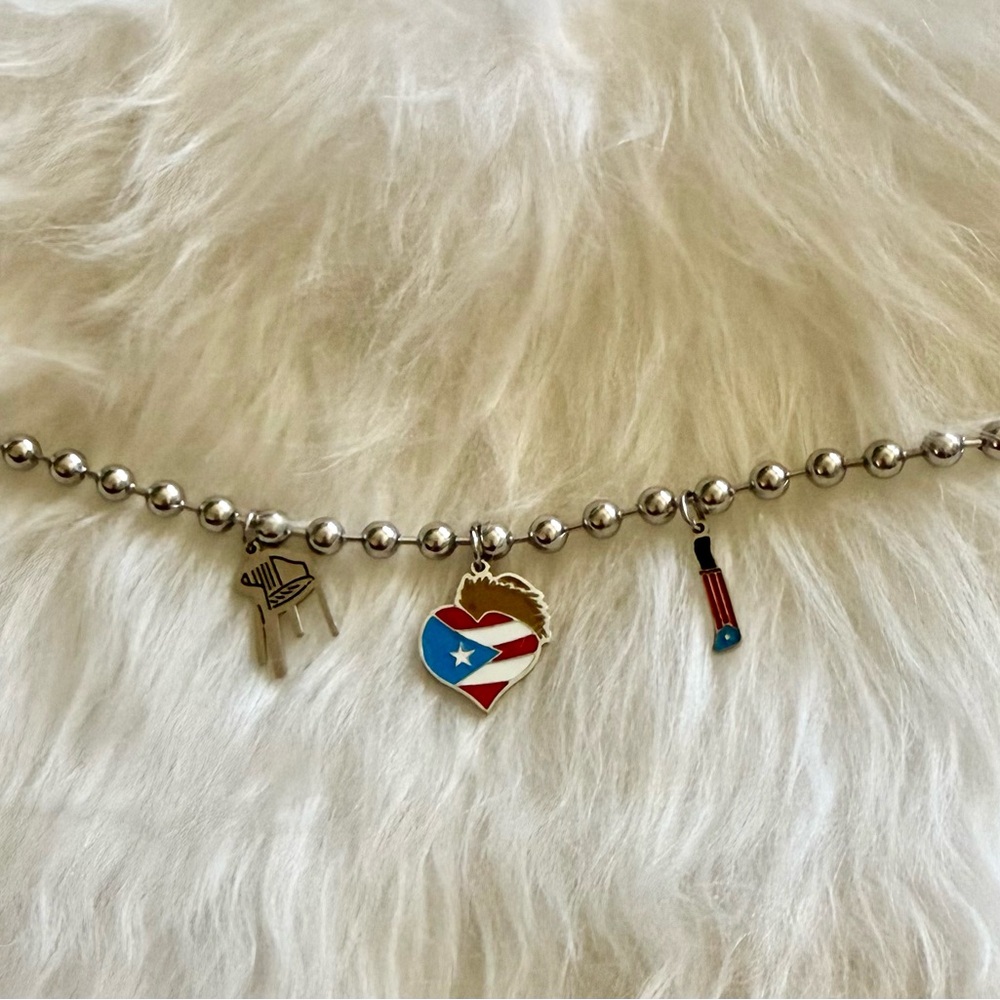 DTMS Silver stainless steel Charm Bracelet with Heart and Flag